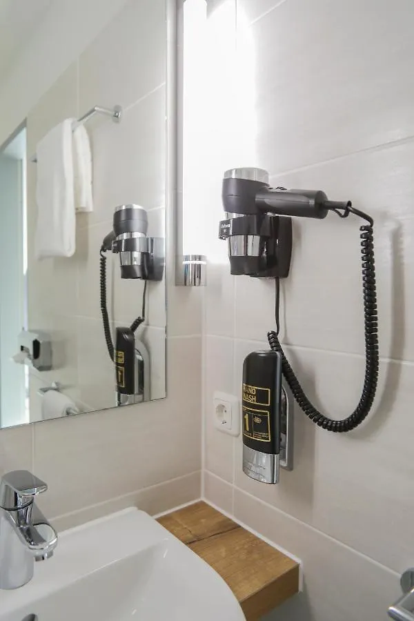Acama Hotel & Hostel Kreuzberg Βερολίνο 2*,
