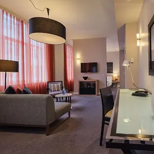 Adina Checkpoint Charlie Aparthotel